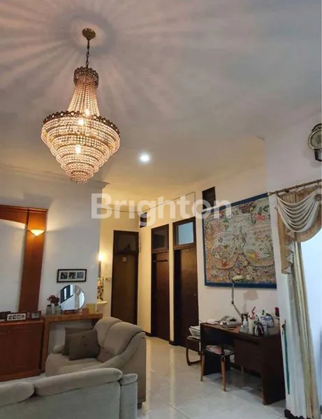 image MANYAR KERTAADI (1)