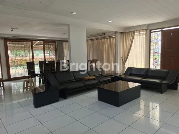 image RUMAH MEGAH JALAN UTAMA / KOMERSIAL (2)