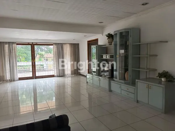image RUMAH MEGAH JALAN UTAMA / KOMERSIAL (7)