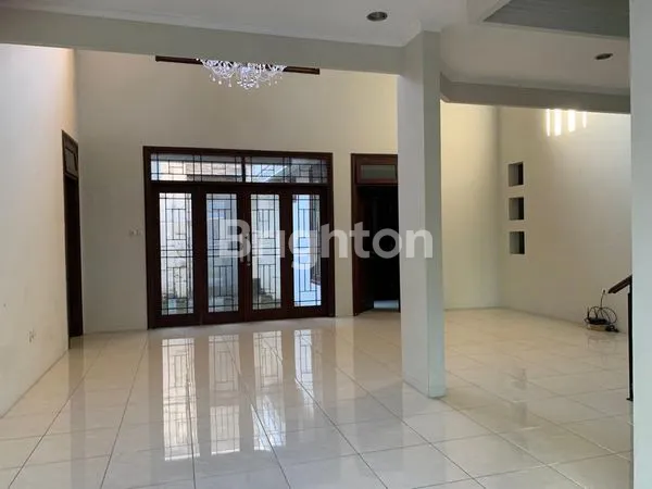 image RUMAH PERMATA JUANDA 2 LT MEWAH DAN RUANGAN LOSS COCOK BUAT KANTOR ATAU RUMAH TINGGAL STRATEGIS (2)