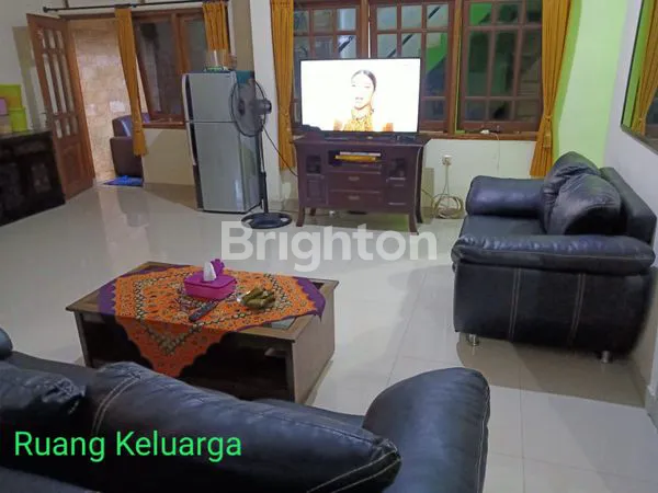 image RUMAH 2LT DLM LINGKUNGAN PERUMAHAN (2)
