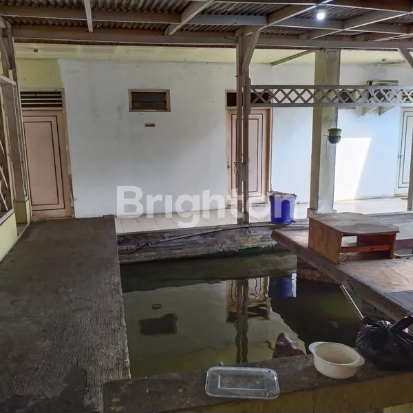 image RUMAH LAMA PETUKANGAN JAKARTA SELATAN PINGGIR JALAN YANG MASIH LAYAK HUNI (1)