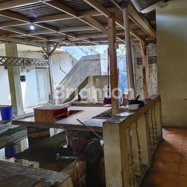 image RUMAH LAMA PETUKANGAN JAKARTA SELATAN PINGGIR JALAN YANG MASIH LAYAK HUNI (5)