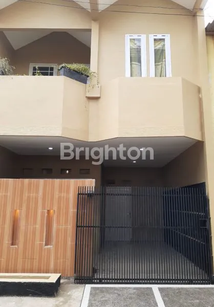 RUMAH 2 LANTAI DI GEMPOL SARI - BANDUNG
