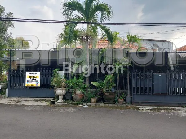 image RUMAH MANYAR TIRTOMOYO (1)