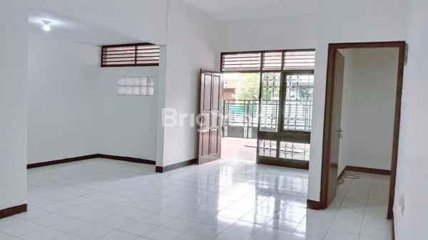 image NIAS RUMAH 1,5 LT BARU RENOV SIAP HUNI SEMARANG TIMUR (1)