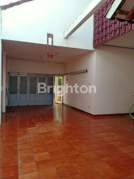 image RUMAH KLASIK SUKABUMI, KEBON JERUK JAKARTA BARAT, TURUN HARGA 10M MENJADI 9,7M TURUN 9M TURUN LAGI 8,550M MASIH NEGO (2)