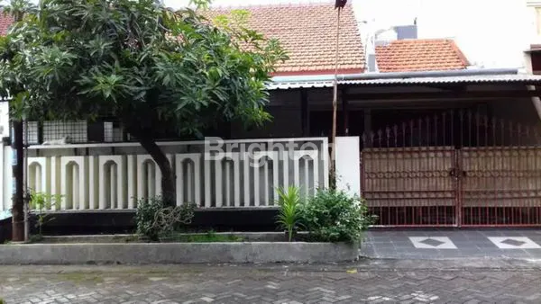 image RUMAH DI RUNGKUT (2)