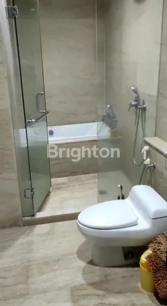 image APARTEMENT  DENGAN 3 BR DI ESSENCE DARMAWANGSA, JAKARTA SELATAN (8)