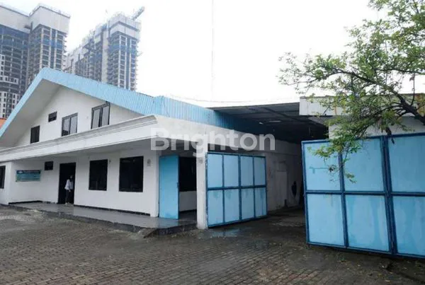 image GUDANG LOKASI SANGAT STRATEGIS SIAP HUNI GAYUNGAN (1)