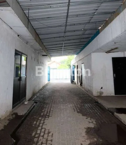 image GUDANG LOKASI SANGAT STRATEGIS SIAP HUNI GAYUNGAN (3)