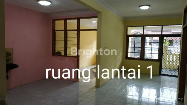 image BANGUNAN SIAP HUNI 2 1/2 LANTAI BAGUS BEBAS BANJIR (3)