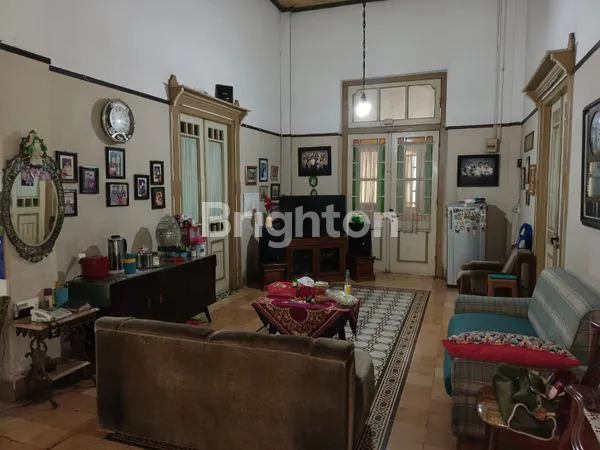 image RUMAH BANGUNAN BELANDA TERAWAT JALAN BAROS CIMAHI (1)
