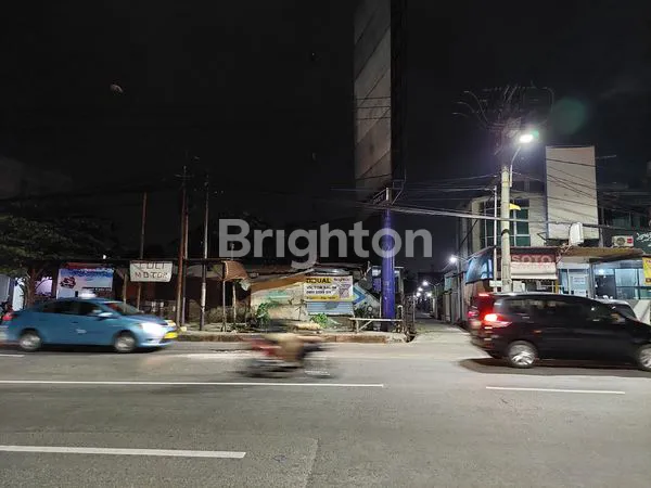 image LANGKAAA BELI RUMAH HITUNG TANAH BONUS PASSIVE INCOME TIANG IKLAN. TANAH KOMERSIL DI JALAN RAYA UNESA (YONO SUWOYO). (2)