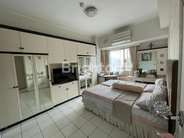 image 3 BR APARTEMENT WESLING KEDOYA FULL FURNISH JAKARTA BARAT (5)