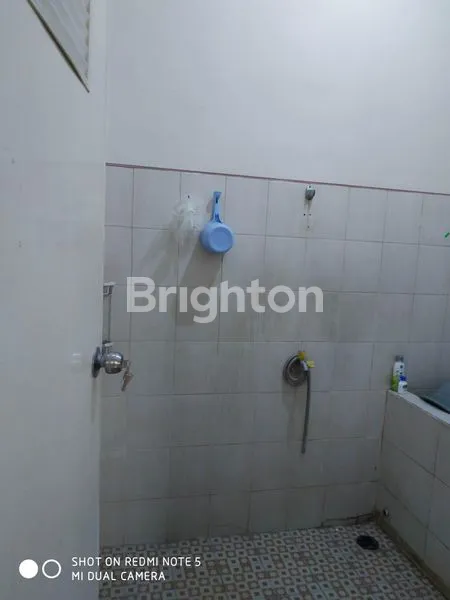 image BANGUNAN DI KAWASAN ELIT JEMBER (2)