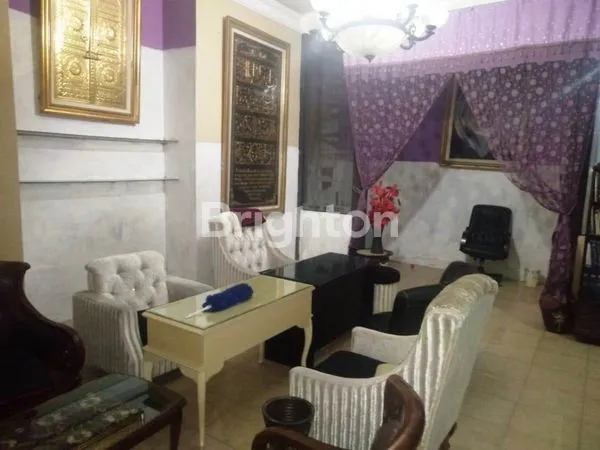 image RUMAH 3 LANTAI JALAN ONTOSENO BLIMBING MALANG (5)