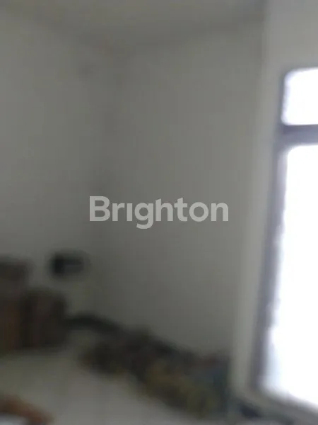 image RUMAH BESAR DI JALAN RAYA STRATEGIS (8)