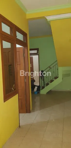 image RUMAH JALAN RAYA LIDAH WETAN. NOL JALAN RAYA. TERBAIK. KONDISI TERAWAT. KALAU MAU DIBUAT USAHA JUGA SANGAT BISA KALAU MAU (6)