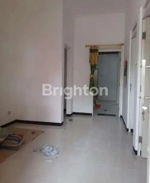 image RUMAH THE GREEN TAMAN SARI BENOWO SURABAYA (5)