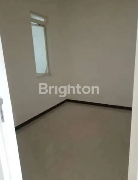 image RUMAH THE GREEN TAMAN SARI BENOWO SURABAYA (8)