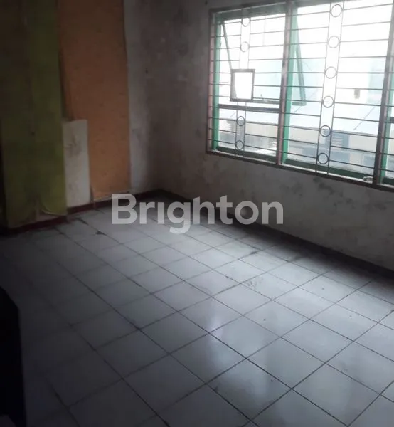 image RUKO KOMPLEK DARMO GALERIA JL MAYJEND SUNGKONO SURABAYA (10)