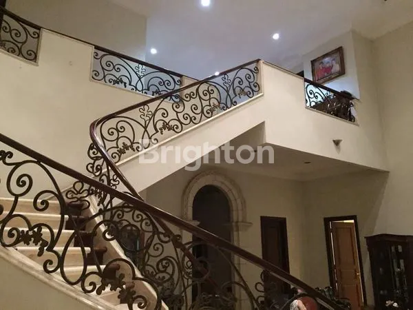 image RUMAH 2 LANTAI JL.. ADHIYAKSA LEBAK BULUS JAKARTA SELATAN (6)