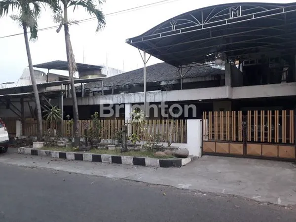 image RUMAH 2.5LANTAI DUKUH KUPANG TIMUR FULL CANOPY SIAP HUNI (1)