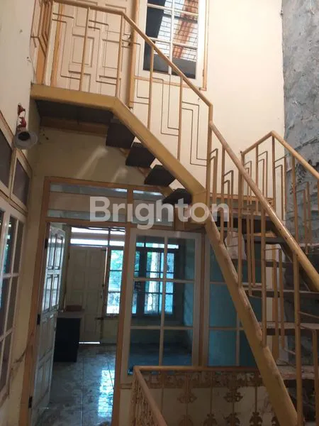 image PERUMAHAN KOTA SURABAYA DEKAT KAMPUS UBAYA, DAN DEKAT CAFE , TEMPAT BISNIS. COCOK U INVESTASI (5)