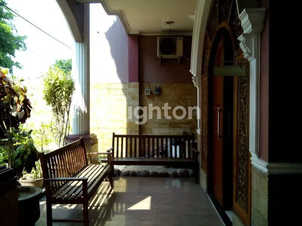 image RUMAH 2 LANTAI DEKAT PUSAT KOTA MOJOKERTO (3)