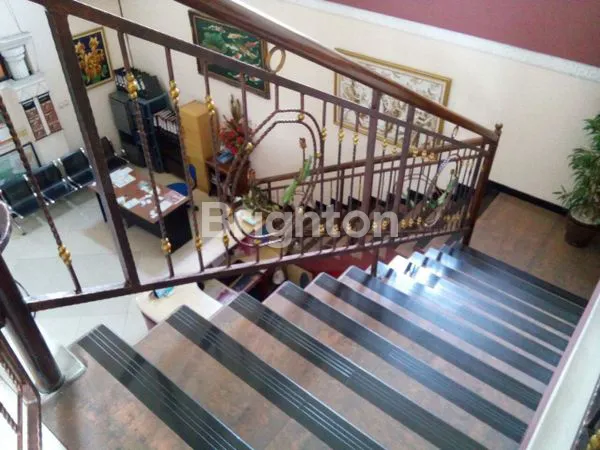 image RUMAH 2 LANTAI DEKAT PUSAT KOTA MOJOKERTO (5)