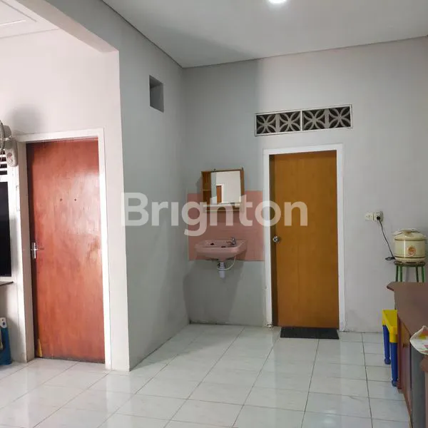 image RUMAH TINGGAL LOKASI STRATEGIS DI SEMARANG BARAT (6)