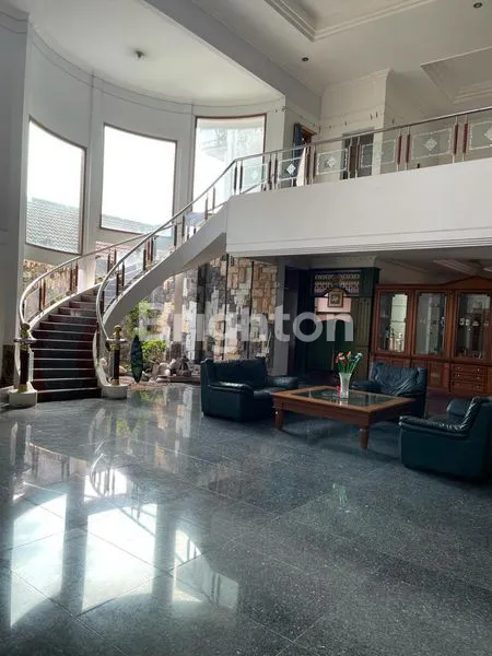 image RUMAH TINGGAL 2 LT STRATEGIS PUSAT KOTA DI YOGJAKARTA (3)