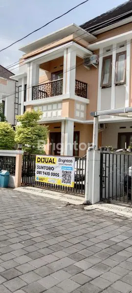 image RUMAH SULTAN 2LT DLM PERUMAHAN (2)