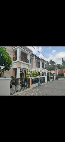 image RUMAH SULTAN 2LT DLM PERUMAHAN (5)