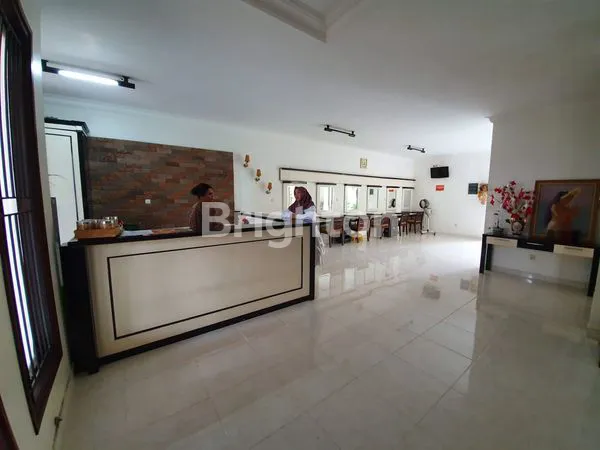 image BANGUNAN KOMERSIL SALON PERAWATAN WANITA ASRI DAN NYAMAN (6)