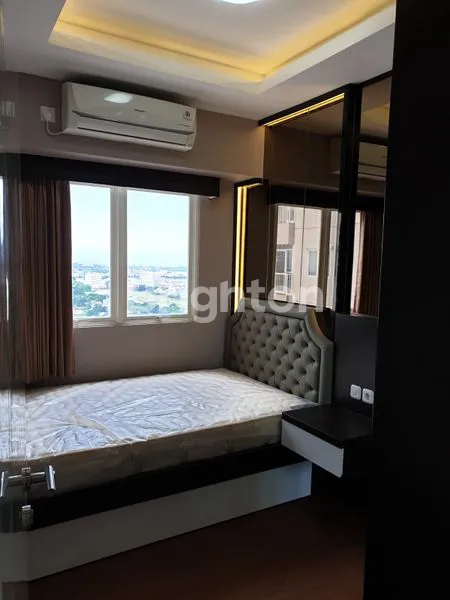 image APARTEMEN PUNCAK DHARMAHUSADA SURABAYA. FULL FURNISH CANTIK. SIAP HUNI. VIEW SURAMADU (4)