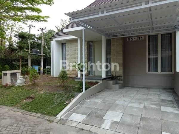 image RUMAH 1 LANTAI SEMI FURNISHED (1)