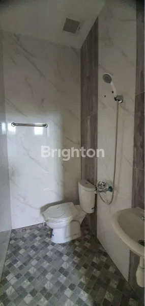 image RUMAH NEW 3 LT DI WISMA PERMAI SURABAYA READY 2 UNIT (2)