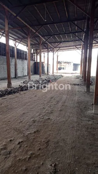 image TEMPAT USAHA SYRATEGIS -RUMAH - PABRIK - GUDANG JALAN RAYA UTAMA DAERAH PERTOKOAN - (5)