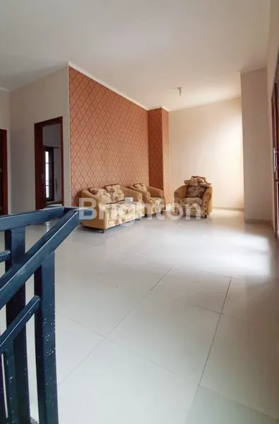 image RUMAH 2 LANTAI FURNISH SIAP HUNI DI ARAYA 2 (6)