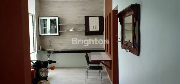 image RUMAH MINIMALIS BAGUS, STRATEGIS, HANYA 300 METER DARI SEKOLAHAN, HANYA 8 MENIT KE GOR MANUNGGAL JATI (2)