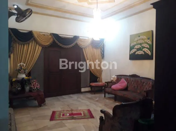 image RUMAH 2 LANTAI RUNGKUT BARATA KONDISI BAGUS TERAWAT LINGKUNGAN ASRI (2)