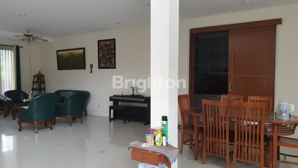 image RUMAH MEWAH LT2 DI SLEMAN YOGJAKARTA (2)