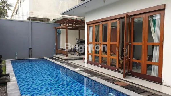 image RUMAH MEWAH LT2 DI SLEMAN YOGJAKARTA (3)