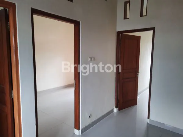 image RUMAH SIAP HUNI DI PERUMAHAN PENI REGENCY 3 (3)