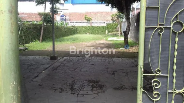 image RUMAH DENGAN TANAH YANG LUAS  (5)