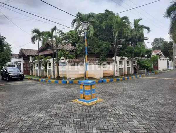 image RUMAH DI RUNGKUT (1)