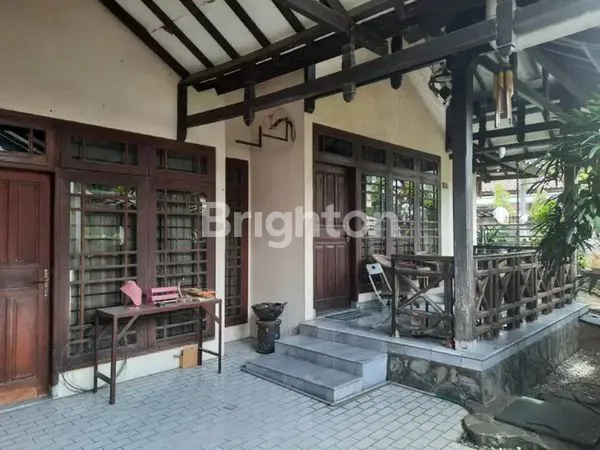 image RUMAH DI RUNGKUT (4)