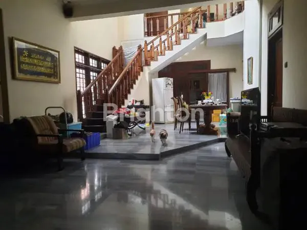 image RUMAH DI RUNGKUT (6)